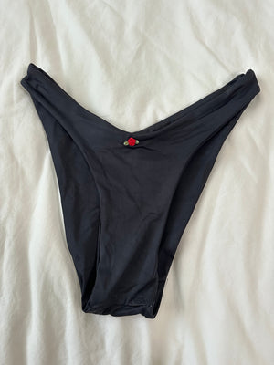 Open image in slideshow, M/L- Luca Bottom- Black with Red Rose
